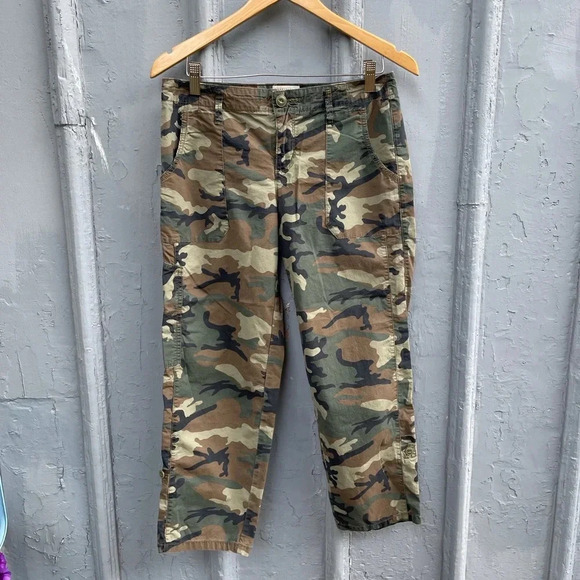 Anthropologie Denim - NOT FOR SALE Sanctuary Camoflage Straight Chinos,  size 26